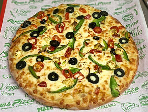 Tandoori Paneer Pizza