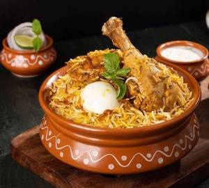 Real Hyderabadi Chicken Dum Biryani (Half)