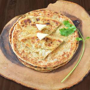 Special Gobiwala Paratha With Curd