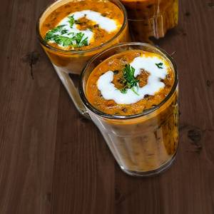 Cheese Naan With Dal Makhani
