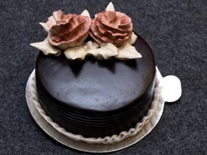 Cream Chocolate Cake