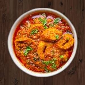 Butter Masala Chaap With 1 Butter Naan