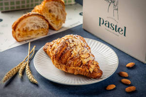Almond Croissant