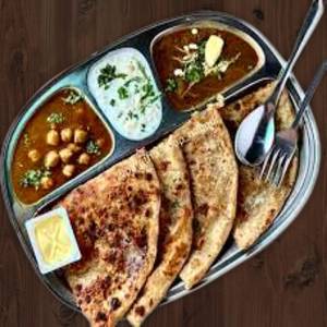Aloo Parantha Thali