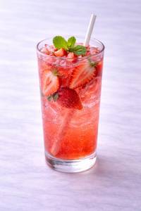 Strawberry Blast Mojito