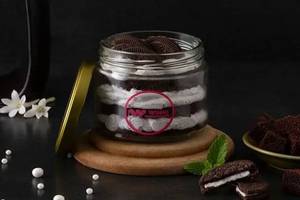 Oreo Jar Cake
