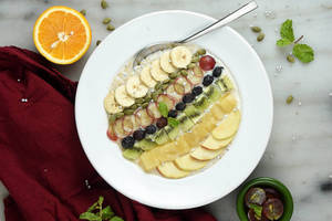 Multigrain Overnight Porridge [Fruit Medley].