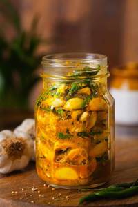 Lasan Da Achaar