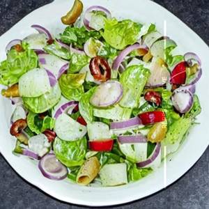 Vinegar onion salad