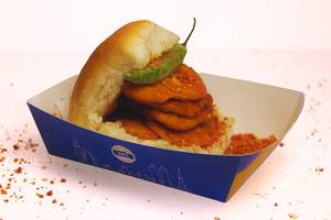 Peri Peri Bhajiya Pav