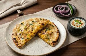STUFFED KULCHA WITH RAITA