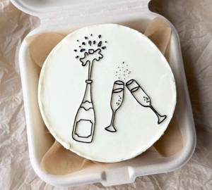 Cheers Theme Blueberry Bento Cake