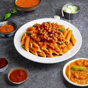 All In One Non-Veg Pasta In Choice Of Sauce