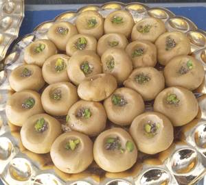 Premium Mathura Peda