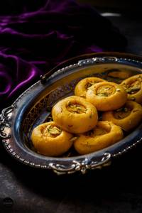 Khoya Kesar Peda