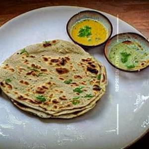 Gobi Paratha In Tandoori