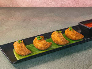 Corn & Cheese Kurkure Momos