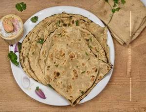 Methi Paratha In Tandoori