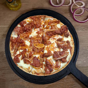 Laal Maas Pizza