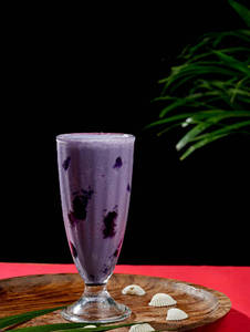 Black Current Milkshake