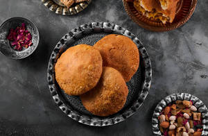 Pyaz Kachori