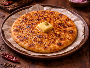 Tandoori Paneer Paratha (1 Pc)
