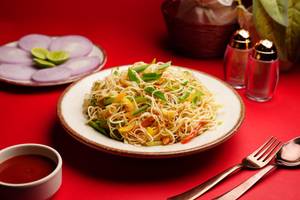 Veg. Hakka Noodles