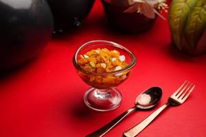 Garma Garam Moong Dal Halwa (100 Gms)