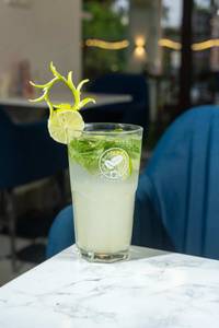 Litchi Mojito