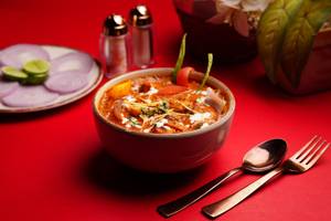 Chaap Tikka Masala (red Gravy)