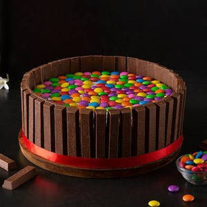 Kitkat Gems Cake