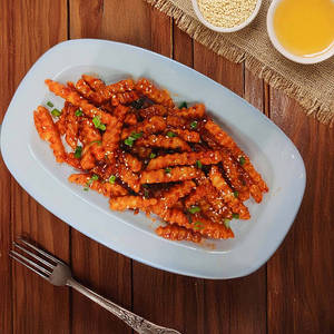 Crispy Honey Sesame Chilli Potato