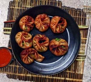 Veg pan fried momos