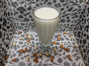 Litchi Milk Shake