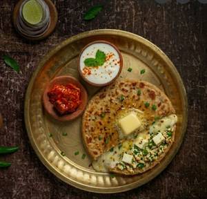 Paneer Paratha (1 Pc)