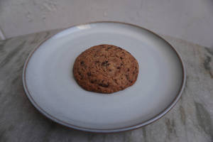 Bari Bakes Chocochip Cookie