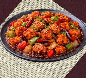 Boneless chilli chicken