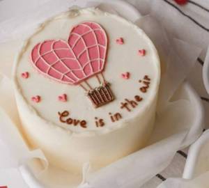 Love Celebrate Red Velvet Bento Cake