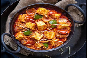 Kadhi Paneer ( 500 Gms Served With 1 Roti / 1 Naan)