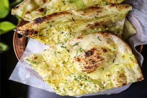 Garlic Naan- 2 Nos