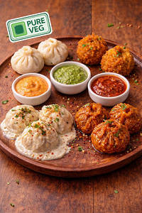 Cheese Corn Momos Platter(8pcs)