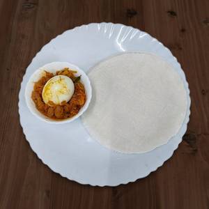 4 Nos Pathri & Egg Roast