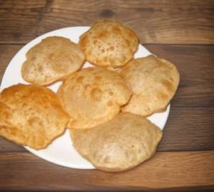 Baby poori (4 pieces)