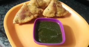 Gobi Matar Samosa.