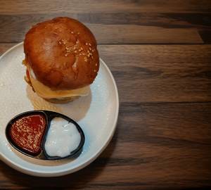 Veg cheese burger