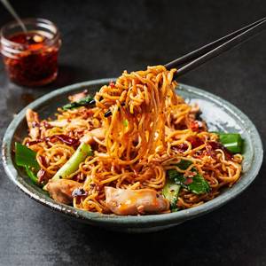 Chicken Schezwan Crispy Noodles