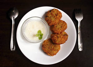 Sabudana Tikki With Curd