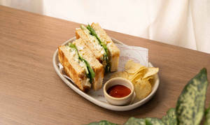 Egg-cellent Sando
