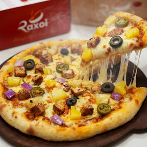 Neapolitan Hawaiian Chicken Pizza