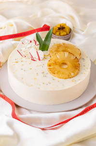 1/2 Kg Pineapple Layered Cheesecake